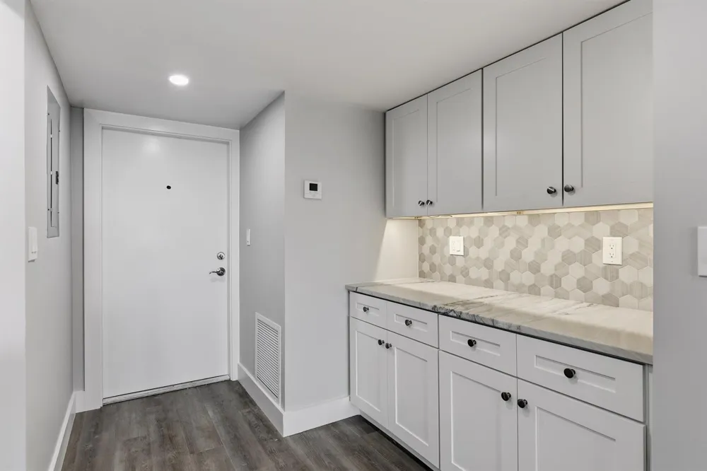 1012 OCEAN BOULEVARD #202 Pompano Beach, FL 33062