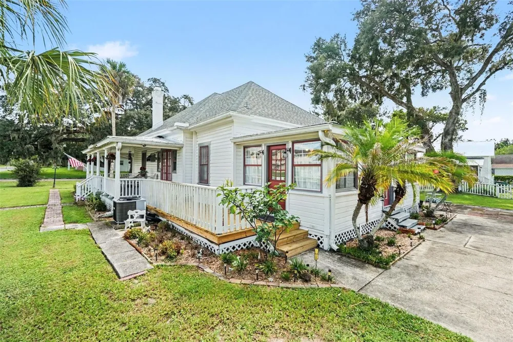 5101 5TH STREET Zephyrhills, FL 33542