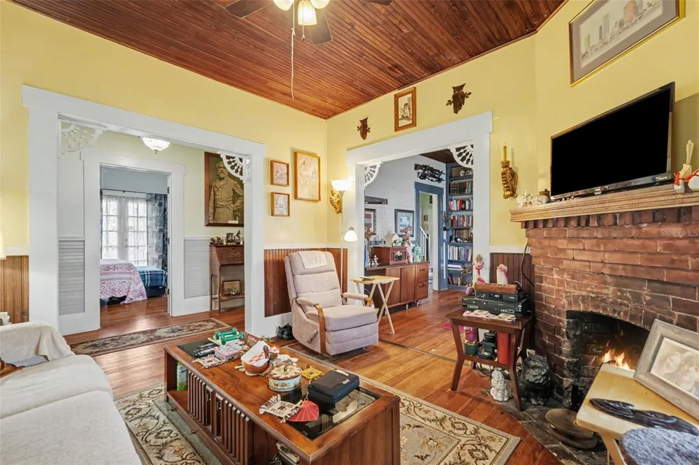5101 5TH STREET Zephyrhills, FL 33542