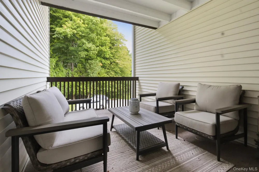 27 Walden Court #F Yorktown Heights, NY 10598