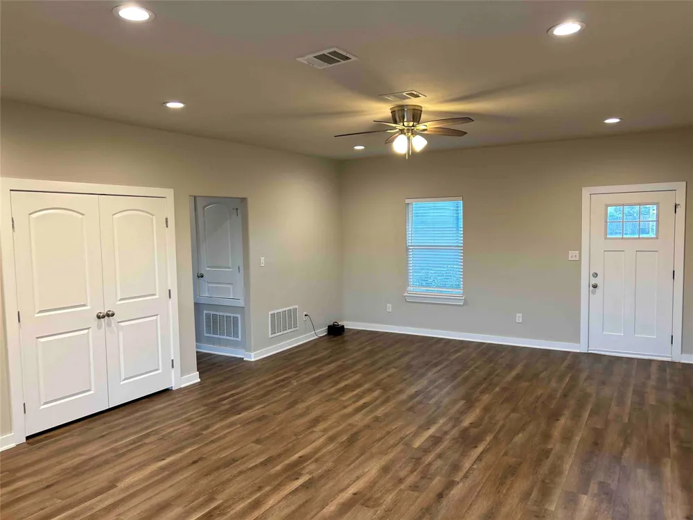 3840 Skylane Avenue Corsicana, TX 75110