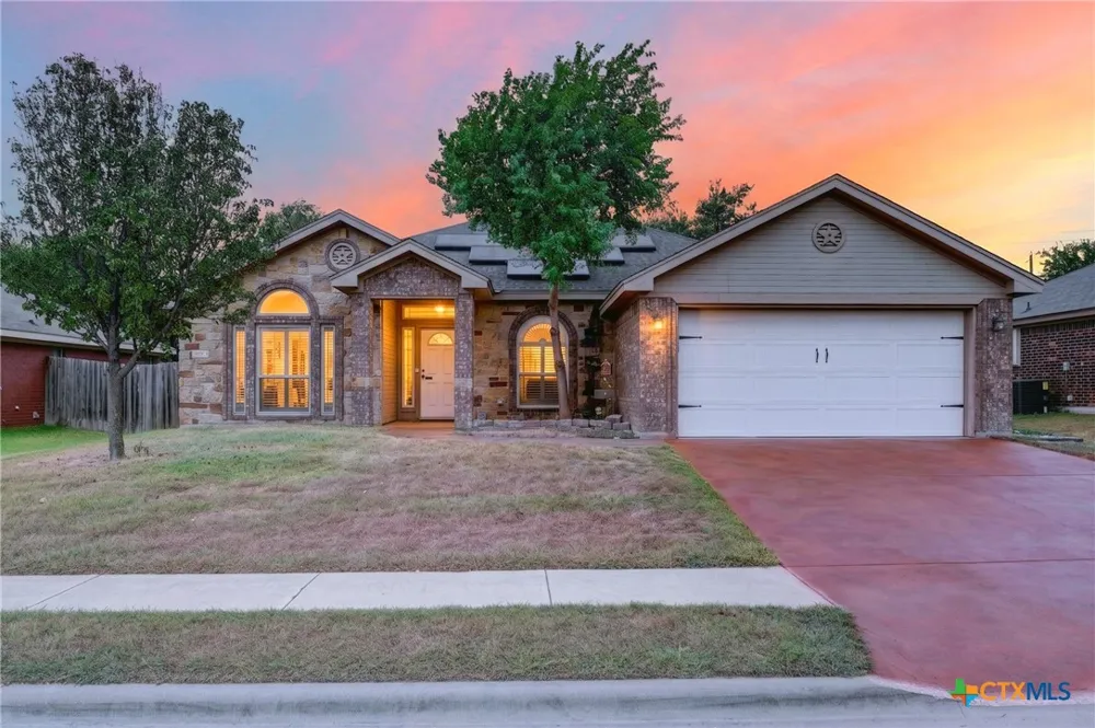 6813 Deorsam Loop Killeen, TX 76542