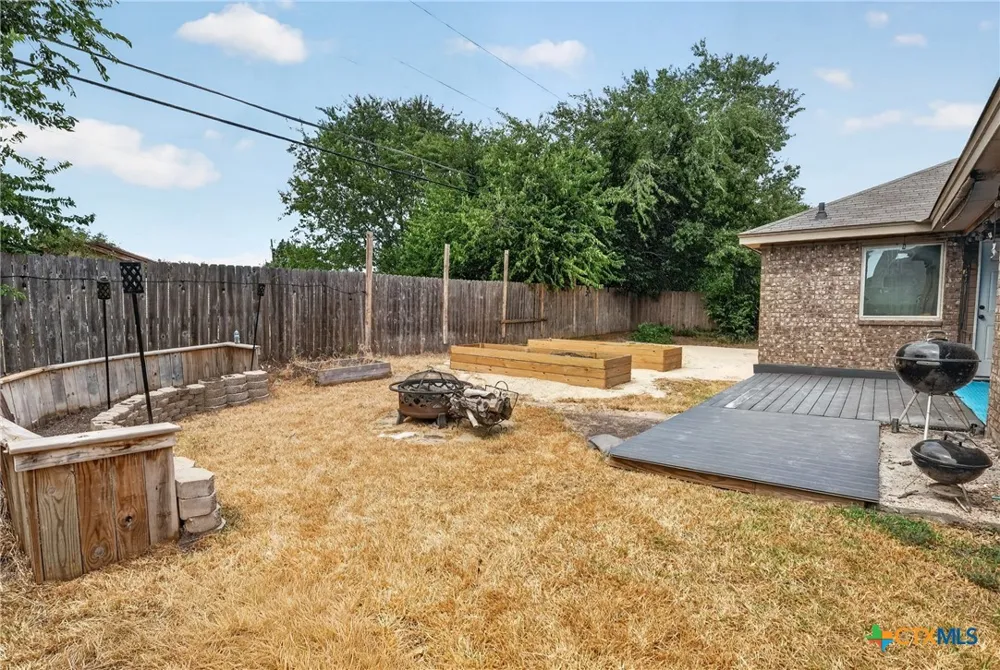 6813 Deorsam Loop Killeen, TX 76542
