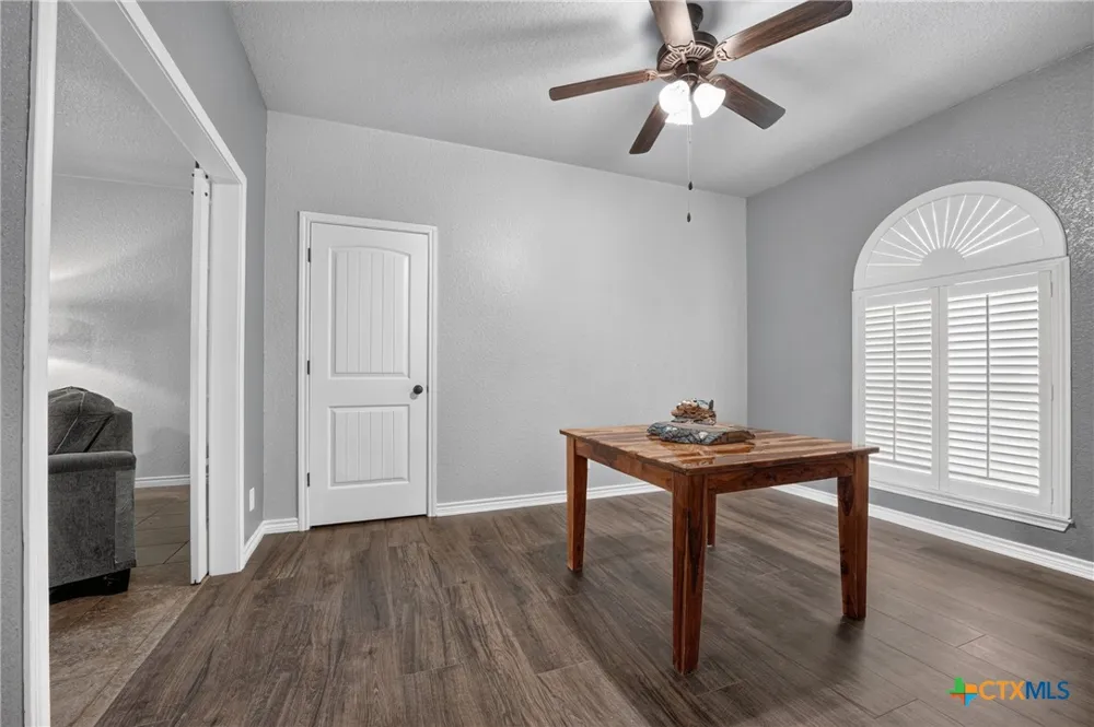 6813 Deorsam Loop Killeen, TX 76542