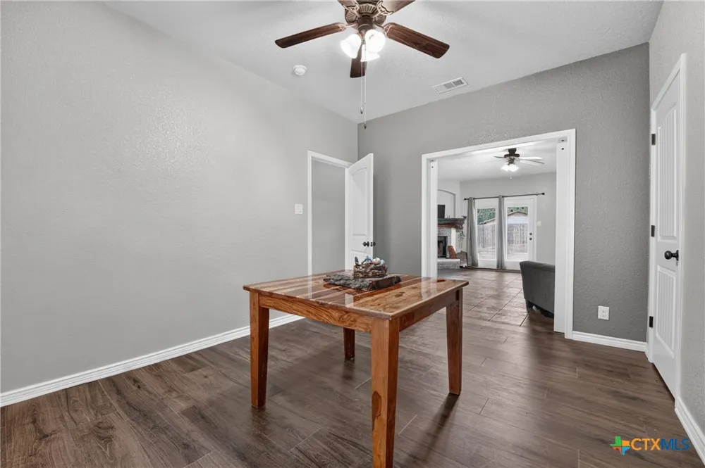 6813 Deorsam Loop Killeen, TX 76542