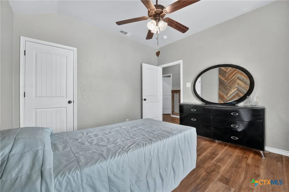 6813 Deorsam Loop Killeen, TX 76542