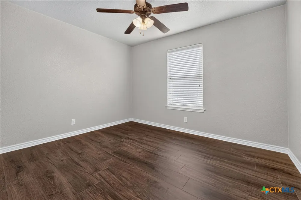 6813 Deorsam Loop Killeen, TX 76542