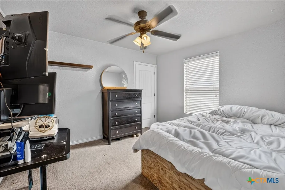 6813 Deorsam Loop Killeen, TX 76542