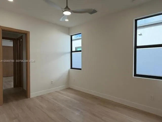 1724 NE 16th Ave Fort Lauderdale, FL 33305