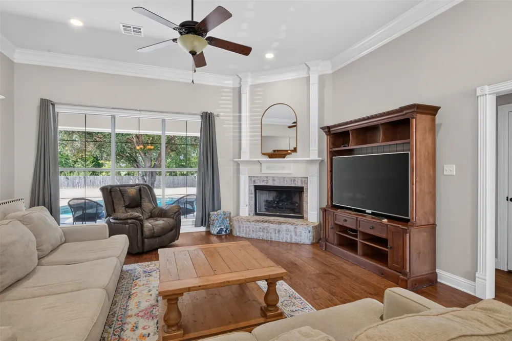 210 Ixworth Avenue Bossier City, LA 71111