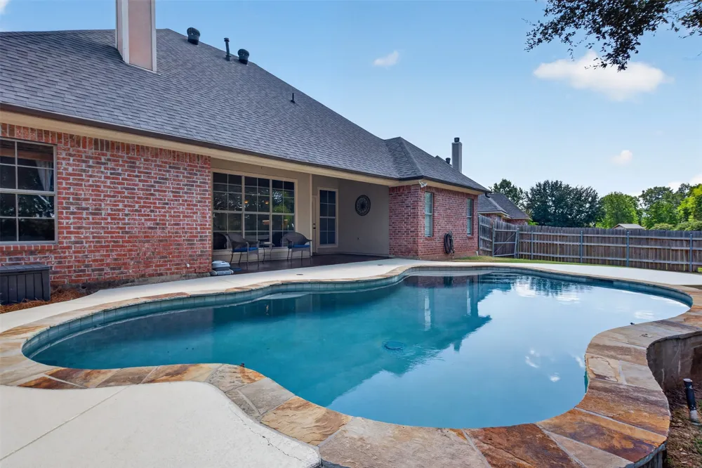 210 Ixworth Avenue Bossier City, LA 71111