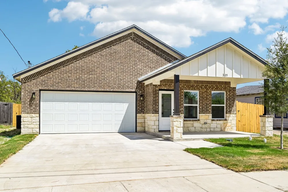 305 Campbell Street Terrell, TX 75160