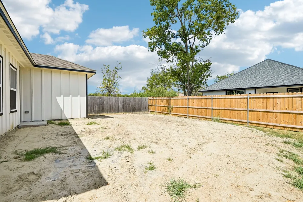 305 Campbell Street Terrell, TX 75160