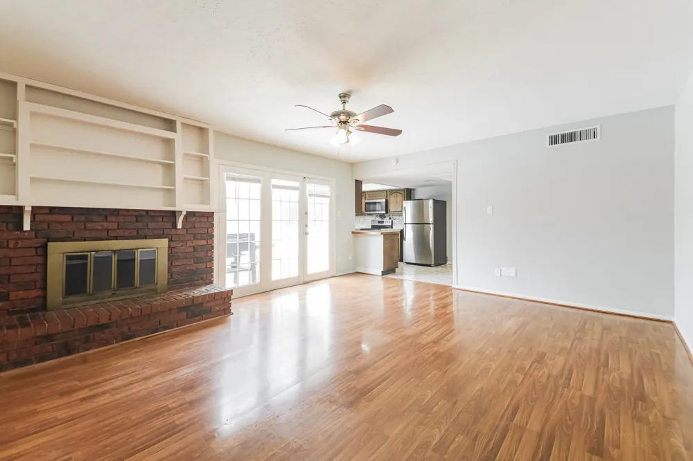 3464 Livingston Lane Carrollton, TX 75007