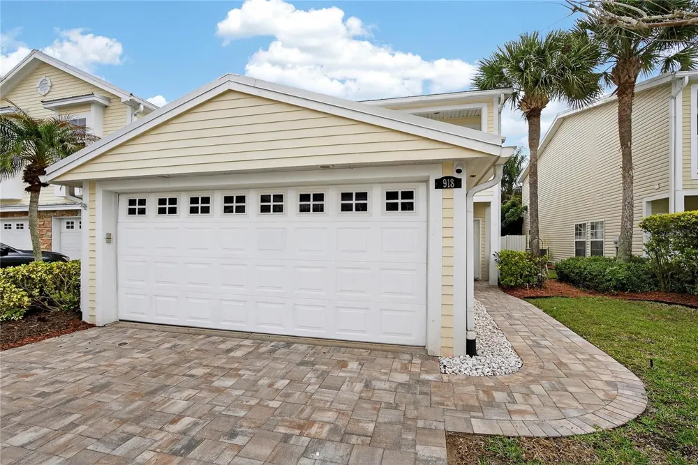 918 WOODBRIDGE COURT Safety Harbor, FL 34695