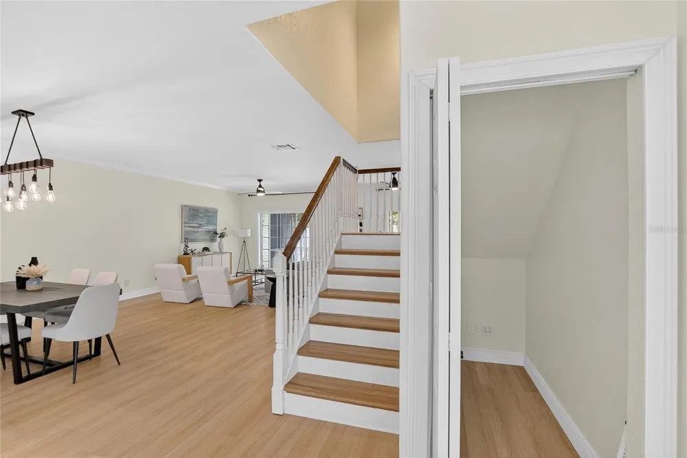 918 WOODBRIDGE COURT Safety Harbor, FL 34695