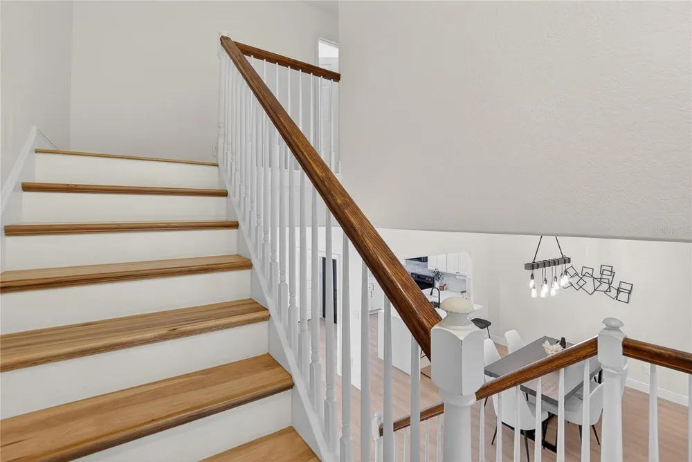 918 WOODBRIDGE COURT Safety Harbor, FL 34695