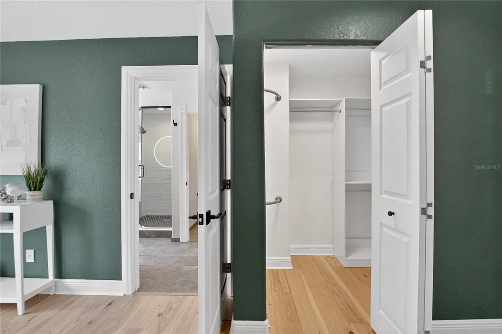 918 WOODBRIDGE COURT Safety Harbor, FL 34695
