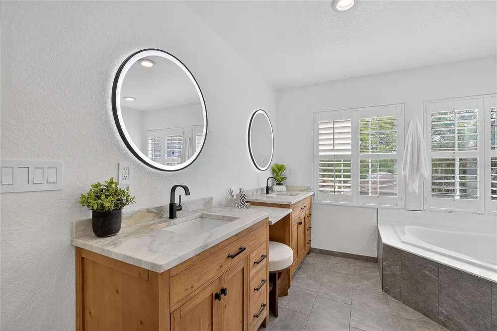 918 WOODBRIDGE COURT Safety Harbor, FL 34695