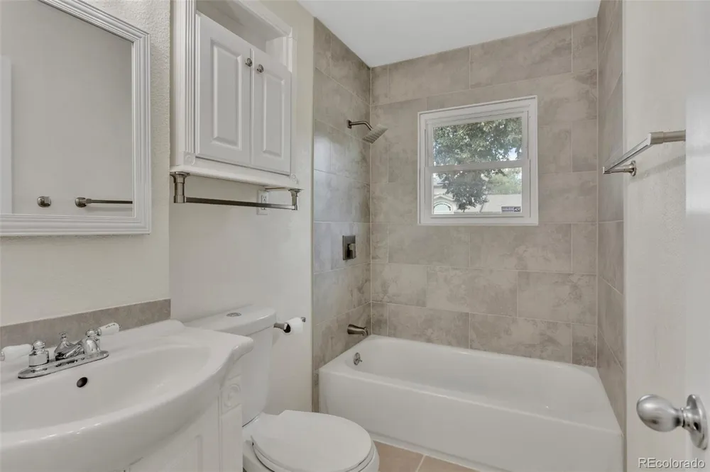 9190 E 19th Avenue Aurora, CO 80010