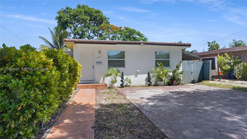 11161 SW 7th St Sweetwater, FL 33174
