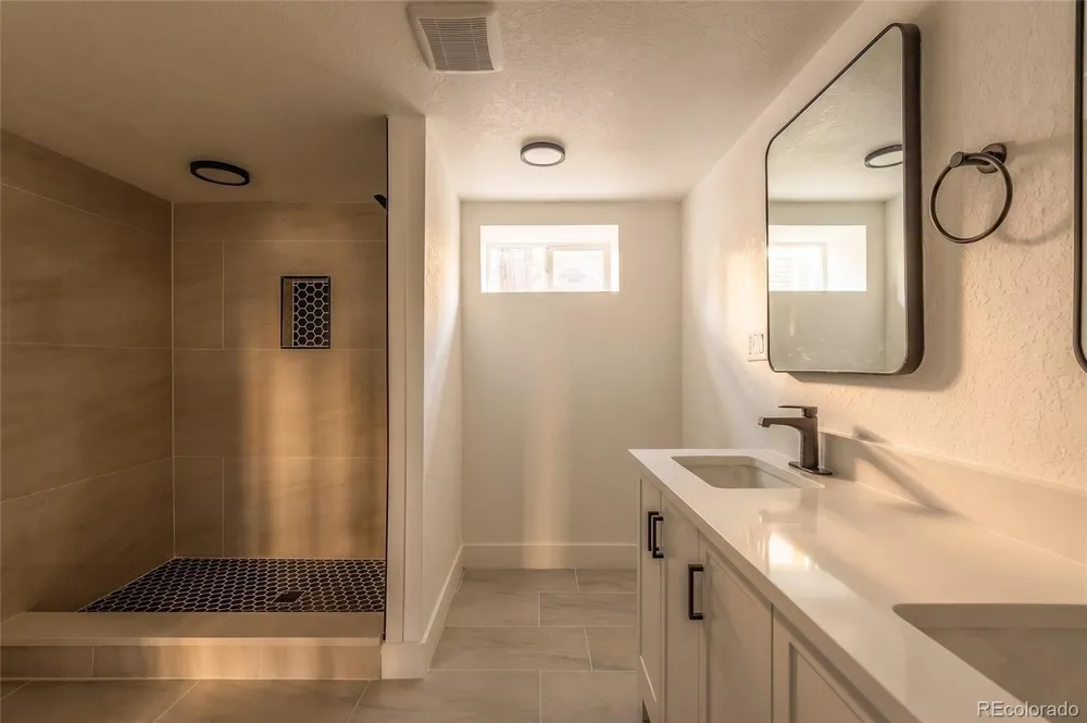3217 Clayton Street Denver, CO 80205
