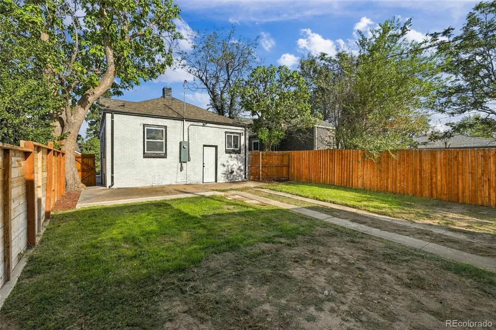 3217 Clayton Street Denver, CO 80205