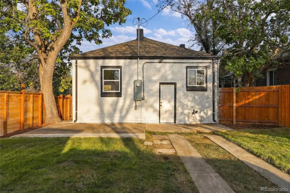 3217 Clayton Street Denver, CO 80205