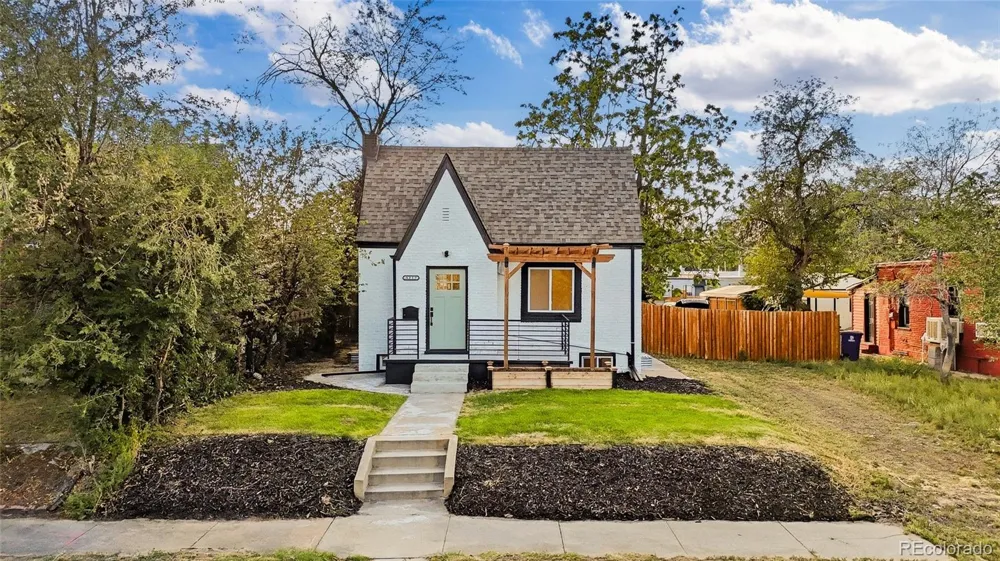 3217 Clayton Street Denver, CO 80205