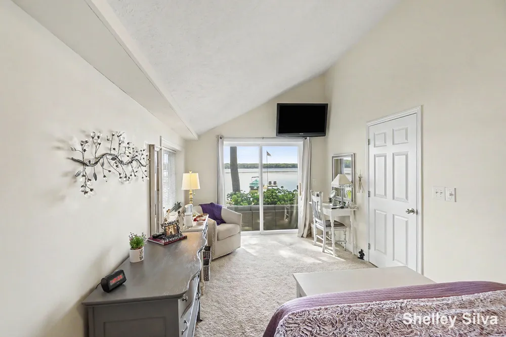 3220 Wolf Lake Drive Peacock Township, MI 49304