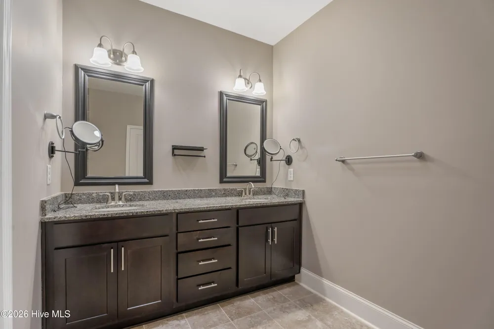 170 Nandina Court Fayetteville, NC 28311