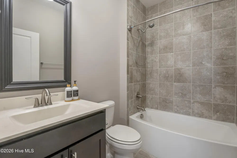 170 Nandina Court Fayetteville, NC 28311