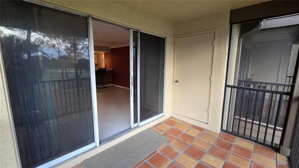 2400 FEATHER SOUND DRIVE #328 Clearwater, FL 33762