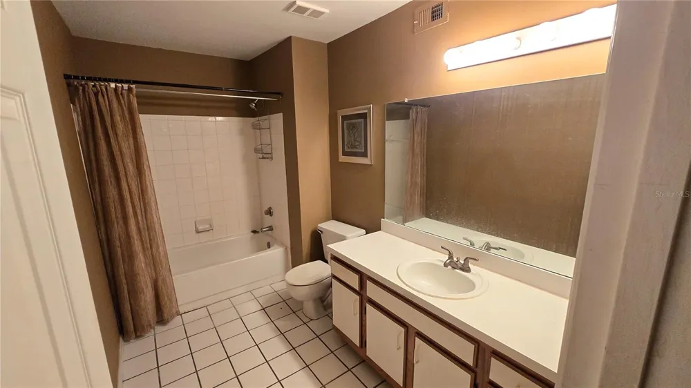 2400 FEATHER SOUND DRIVE #328 Clearwater, FL 33762