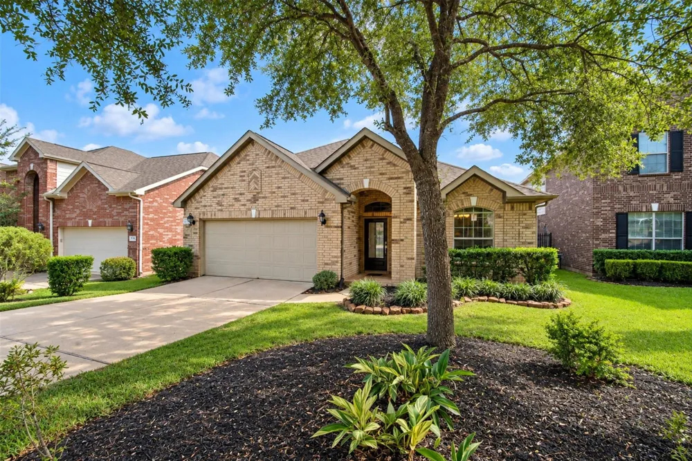 42 Black Swan Court Magnolia, TX 77354