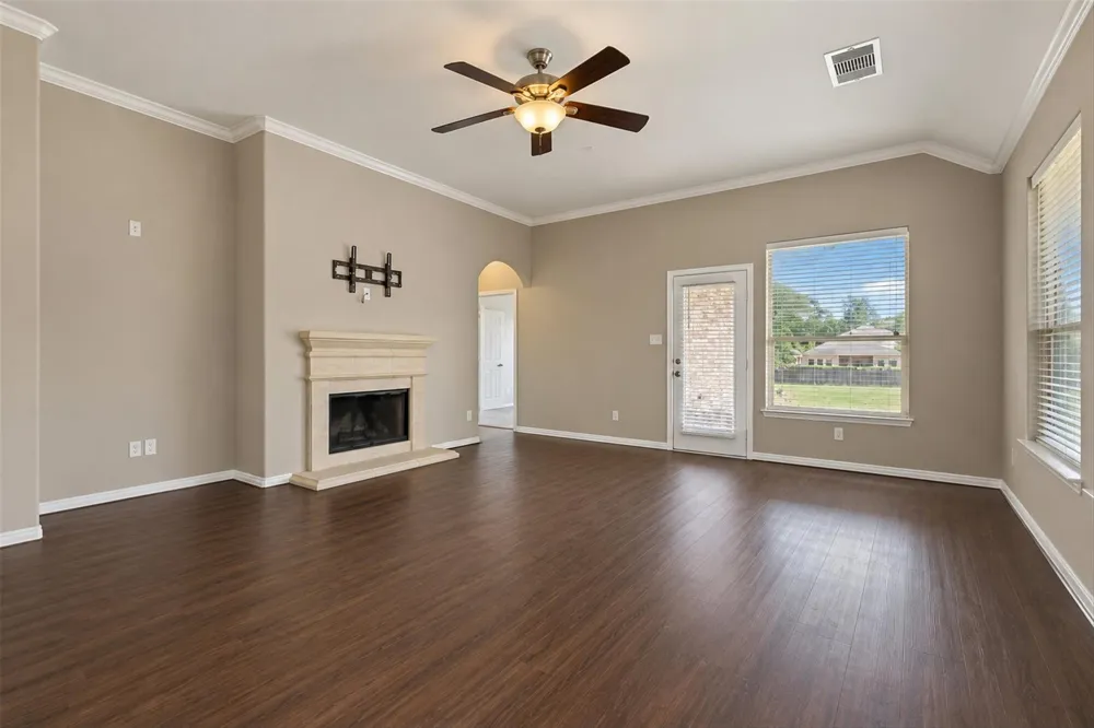 42 Black Swan Court Magnolia, TX 77354