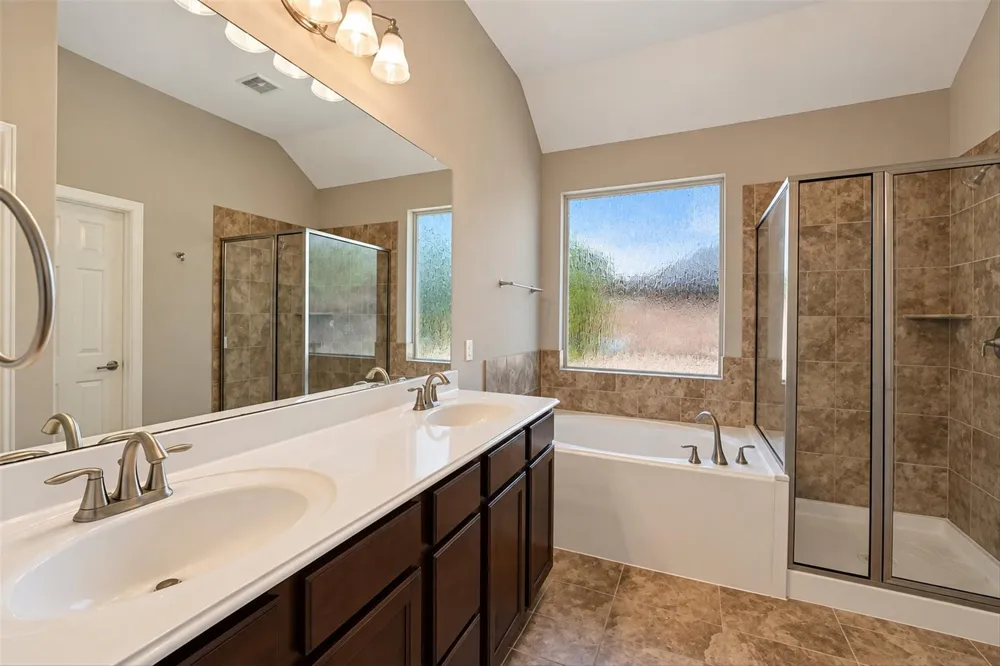 42 Black Swan Court Magnolia, TX 77354