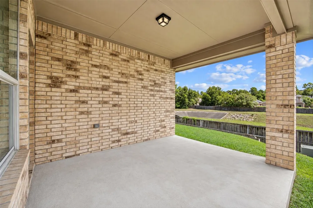 42 Black Swan Court Magnolia, TX 77354