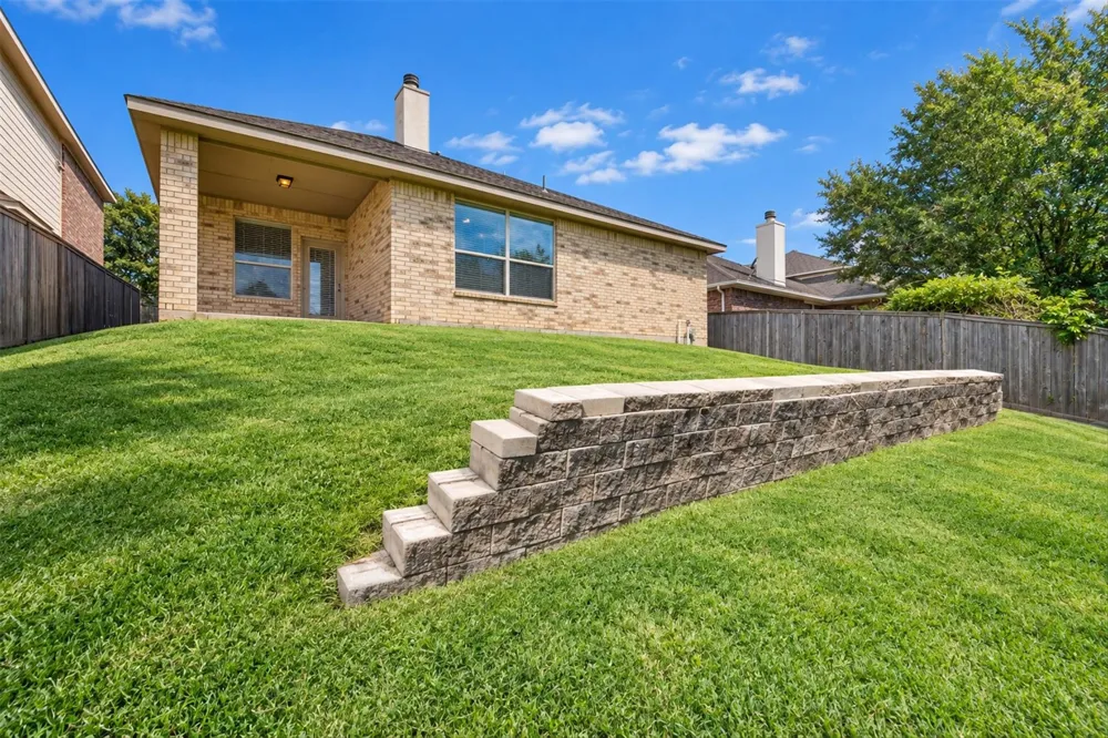 42 Black Swan Court Magnolia, TX 77354