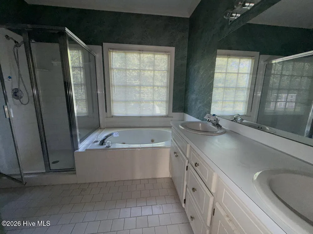 1733 Sparrow Hawk Lane Rocky Mount, NC 27804