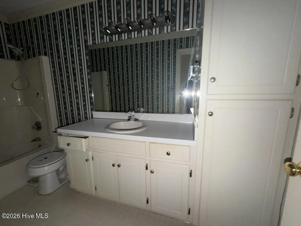 1733 Sparrow Hawk Lane Rocky Mount, NC 27804