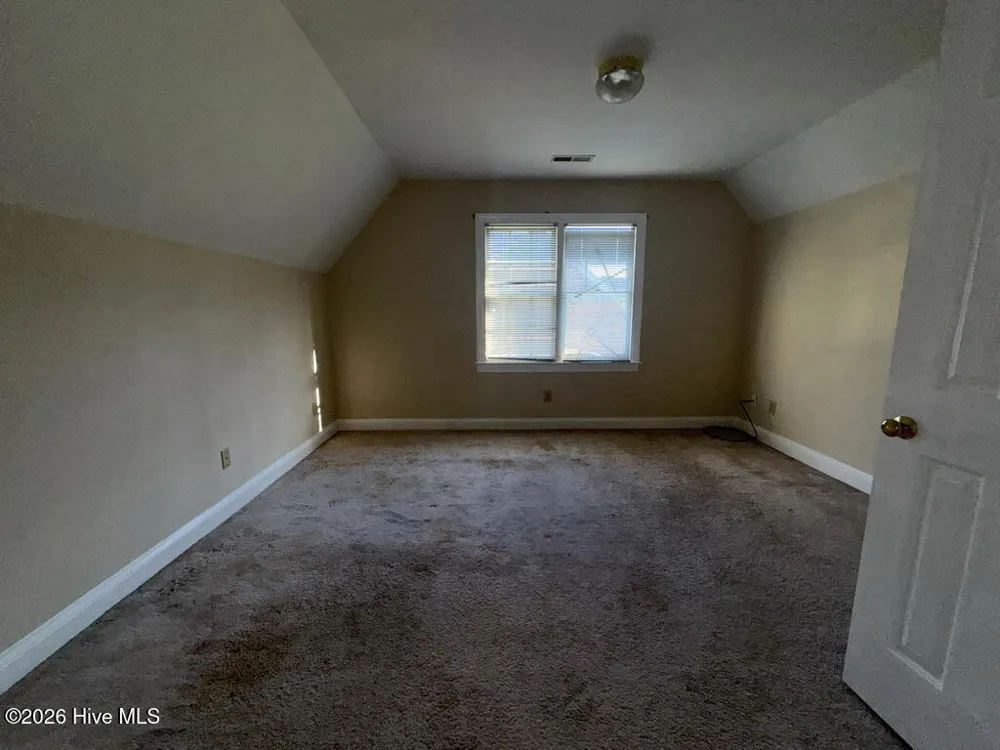 1733 Sparrow Hawk Lane Rocky Mount, NC 27804