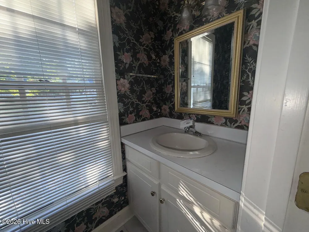 1733 Sparrow Hawk Lane Rocky Mount, NC 27804