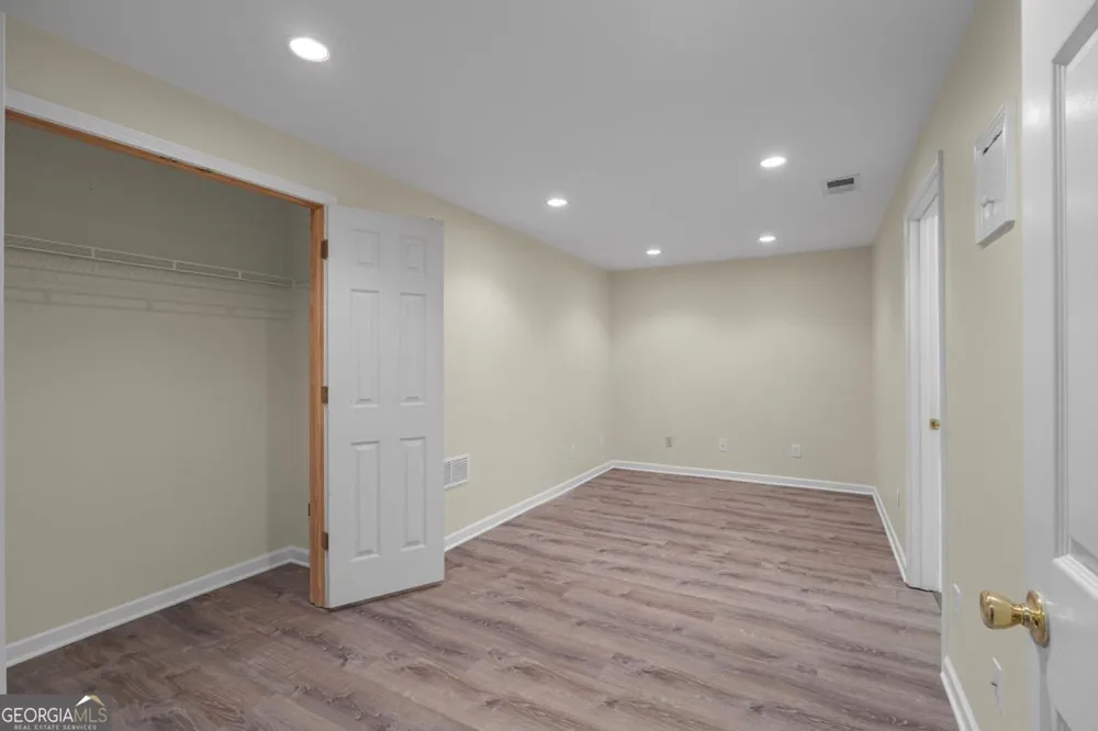 5250 Amberton CT Powder Springs, GA 30127