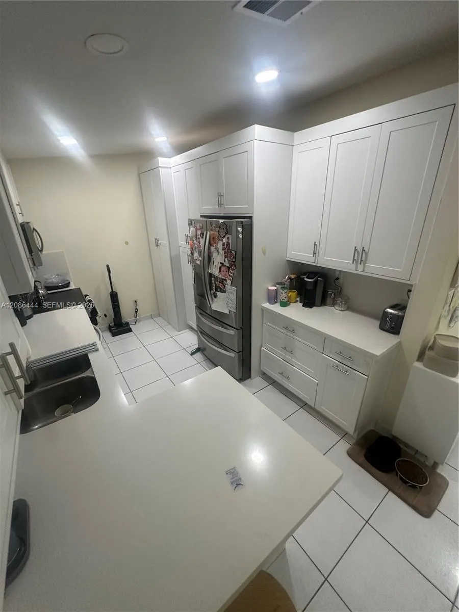17223 NW 74th Ct Hialeah, FL 33015