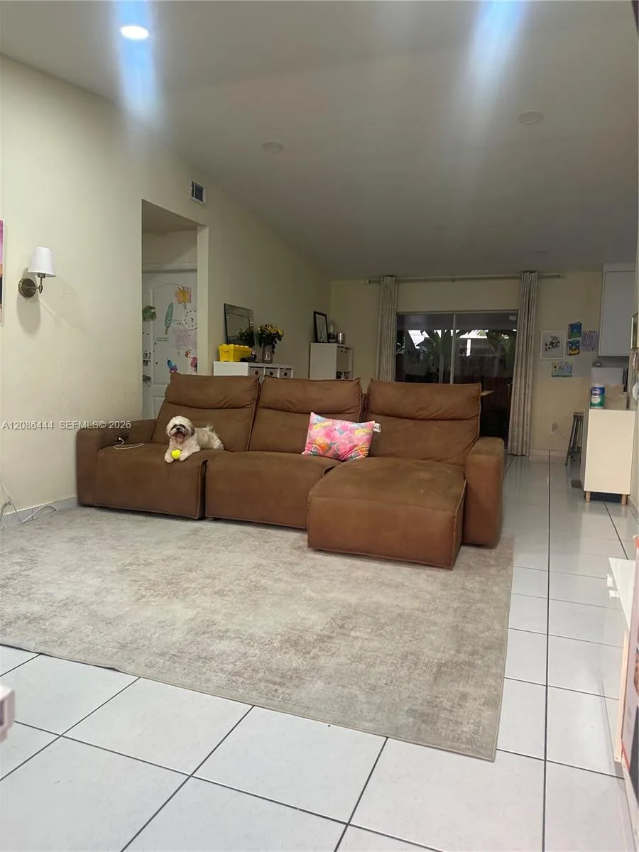 17223 NW 74th Ct Hialeah, FL 33015