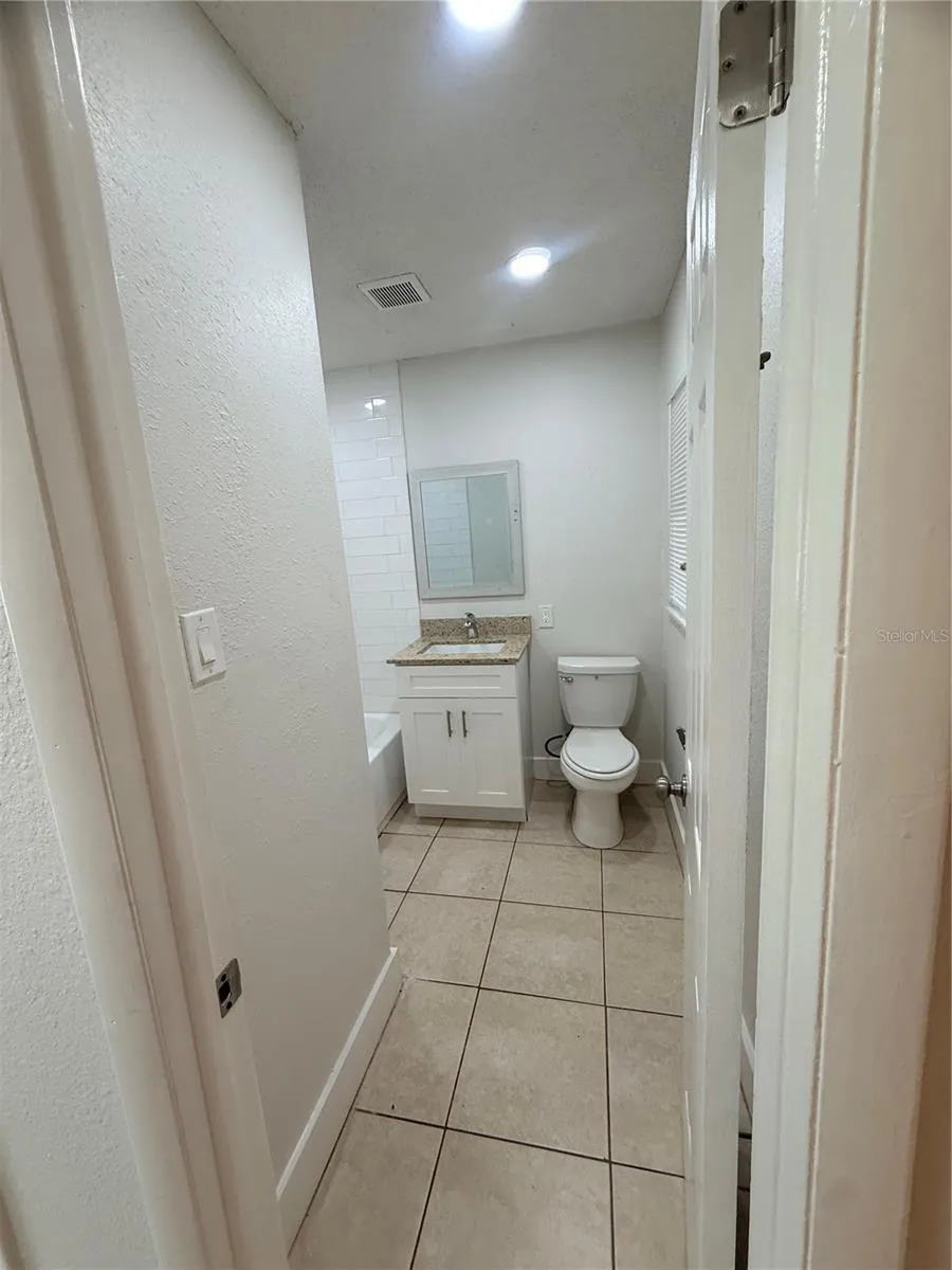 10123 11TH STREET #B Tampa, FL 33612