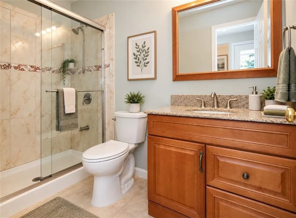 275 Gladeside Path Johns Creek, GA 30024