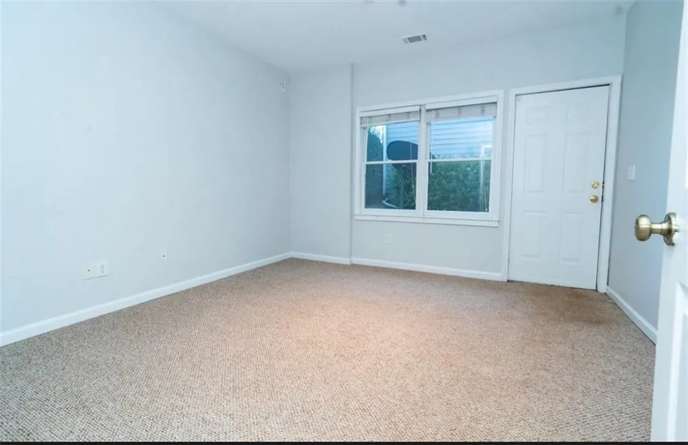 275 Gladeside Path Johns Creek, GA 30024