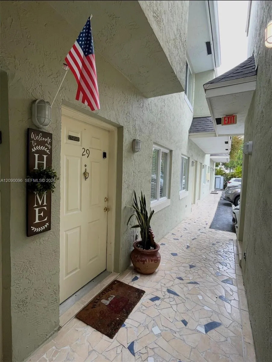 5600 NW 6th St #29 Miami, FL 33126
